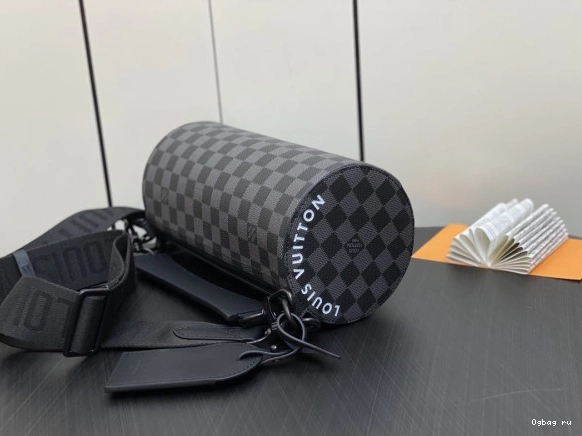 LOUIS VUITTON Soft PM Polochon 0817